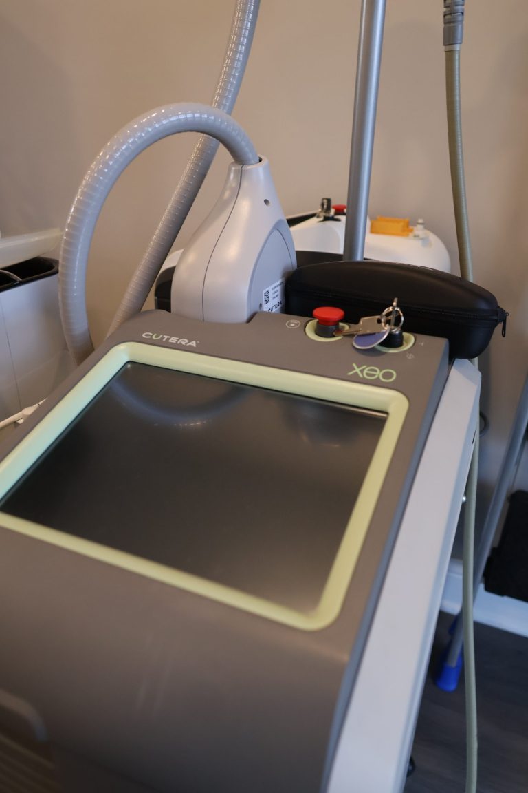 the-fix-cutera-xeo-laser-console-01.webp-2-scaled.jpg